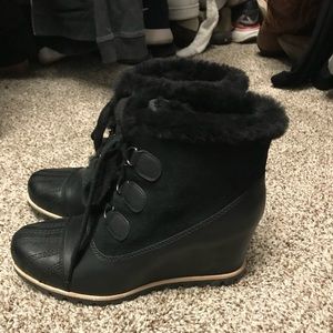 Ugg wedge booties